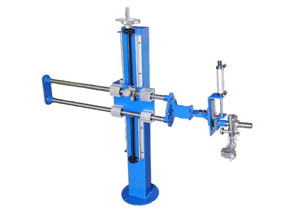 【濟南鑫浩焊接】簡析手動焊接操作機需滿足的技術(shù)條件